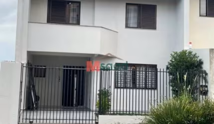 Sobrado á Venda no Jardim America