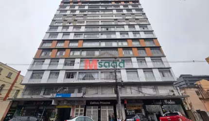 Belíssimo apartamento no Edifício Princesa - Centro