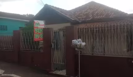 Casa à venda em Uvaranas