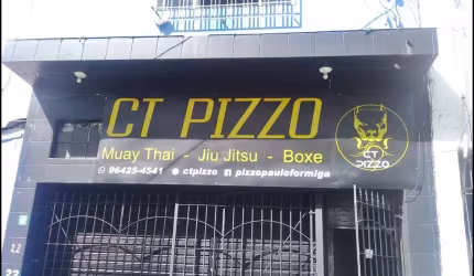 A372- Salão sobre loja no bairro Vila Domitila