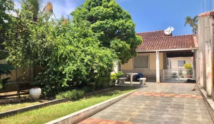 À venda: Casa com Piscina em Cibratel II Itanhaém