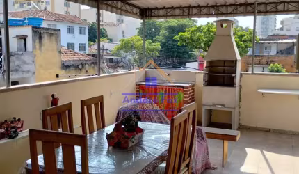 Apartamento tipo casa com terraço e dois quartos no Méier - Rio de Janeiro , RJ