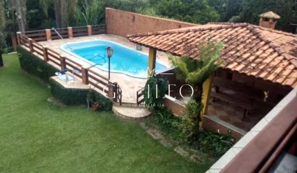 CHÁCARA COM 3 DORMITORIOS COM PISCINA E CHURRASQUEIRA! PORTAL DO MEDEIROS JUNDIAI-SP