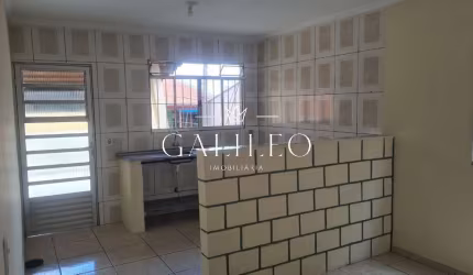 2 Casas independente  à venda em Jundiaí no mesmo terreno. Aceita financiamento. Cada casa tem 2 dormitórios, sala, WC, cozinha, lavanderia e 1 vaga d