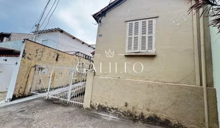 Excelente oportunidade de investimento! Casa para venda no Jardim Pacaembu, em Jundiaí - SP, com um terreno de 310m² e 142m² de área construída.