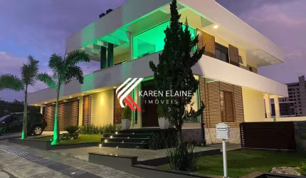 Casa nova à venda no Pedra Branca com 3 suítes e 722m de terreno.