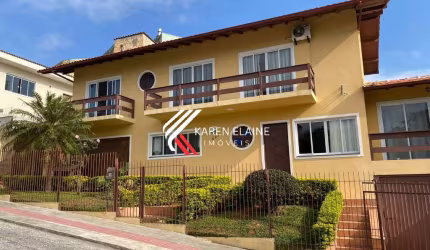 Casa à Venda com 04 dormitórios, sendo uma suíte no Jardim Atlântico/SJ