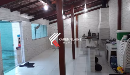 Casa à venda com 03 dormitórios e terreno com 360m², São José /SC