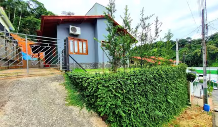 Casa com 4 quartos à venda no São Pedro, Brusque , 219 m2 por R$ 689.000