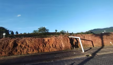 Terreno à venda no Centro, Guabiruba  por R$ 310.000