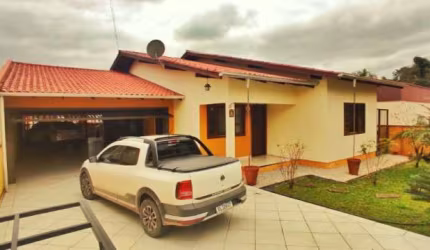 Casa com 3 quartos à venda no Santa Terezinha, Brusque , 188 m2 por R$ 980.000