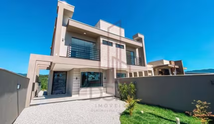 Casa com 3 quartos à venda no Centro, Guabiruba , 109 m2 por R$ 589.000