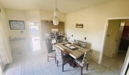 Casa com 3 quartos à venda no Centro, Guabiruba , 200 m2 por R$ 430.000