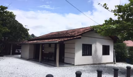 Casa com 3 quartos à venda no Paquetá, Brusque , 120 m2 por R$ 636.000
