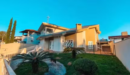 Casa com 4 quartos à venda no Souza Cruz, Brusque , 350 m2 por R$ 1.500.000