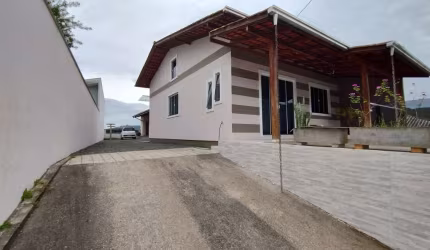 Casa com 2 quartos à venda no Águas Claras, Brusque , 258 m2 por R$ 850.000