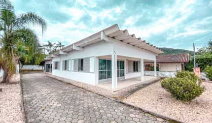 Casa com 2 quartos à venda no Santa Terezinha, Brusque  por R$ 2.200.000