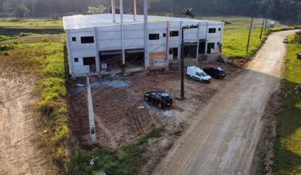 Barracão / Galpão / Depósito para alugar no Dom Joaquim, Brusque , 381 m2 por R$ 5.305