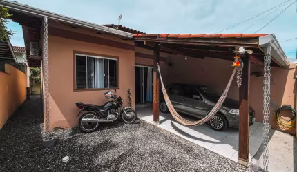 Casa com 2 quartos à venda no Limeira Baixa, Brusque , 73 m2 por R$ 390.000
