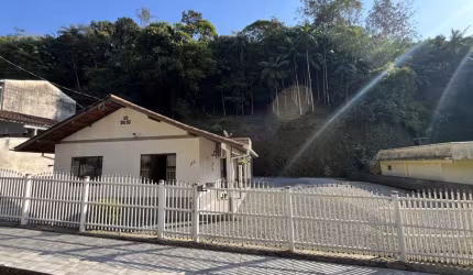Casa com 3 quartos à venda no Santa Rita, Brusque , 880 m2 por R$ 950.000