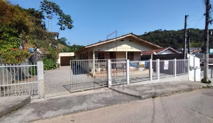 Casa com 3 quartos à venda no Steffen, Brusque , 70 m2 por R$ 530.000