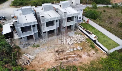 Casa com 3 quartos à venda no Souza Cruz, Brusque , 142 m2 por R$ 1.100.000