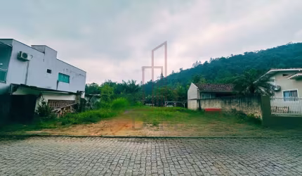 Terreno à venda no Primeiro de Maio, Brusque  por R$ 499.000