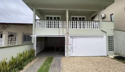 Casa com 3 quartos à venda no Jardim Maluche, Brusque , 400 m2 por R$ 1.350.000