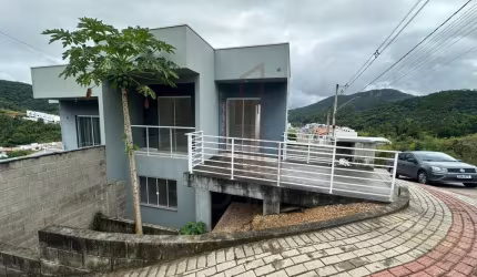Casa com 2 quartos à venda no Limeira Baixa, Brusque , 71 m2 por R$ 319.000
