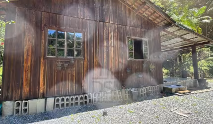 Chácara / sítio com 3 quartos à venda no Tijipió, São João Batista  por R$ 350.000