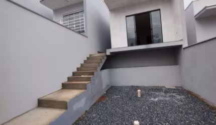 Casa com 2 quartos à venda no Limeira Baixa, Brusque , 90 m2 por R$ 290.000