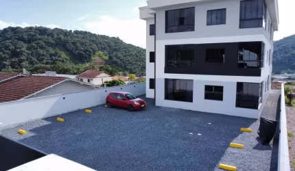 Apartamento com 2 quartos para alugar no Paquetá, Brusque , 65 m2 por R$ 1.800