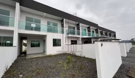 Casa com 3 quartos à venda no Águas Claras, Brusque , 87 m2 por R$ 385.000