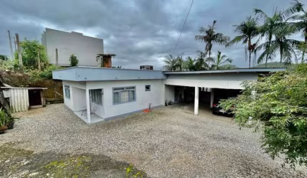 Casa com 3 quartos à venda no Dom Joaquim, Brusque , 100 m2 por R$ 600.000
