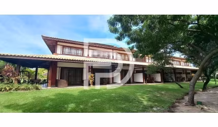 Duplex | 2/4 | Mobiliado | No Centro da Vila | Próximo as Piscinas Naturais | Venda e Locação Anual