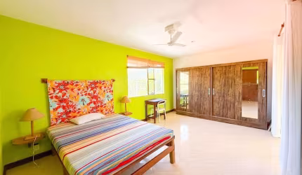 Luxuosa Casa à Venda em Itacimirim, Camaçari-BA: 5 quartos, 5 suítes, 1 sala, 6 banheiros, 3 vagas de garagem, 221,60m².