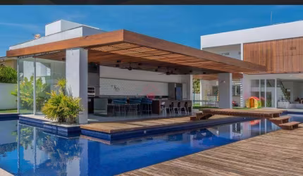 Casa de Luxo em Condomínio em Itacimirim, Camaçari-BA: 5 Quartos, 5 Suítes, 1 Sala, 5 Banheiros, 2 Vagas de Garagem, 750m² de Área.