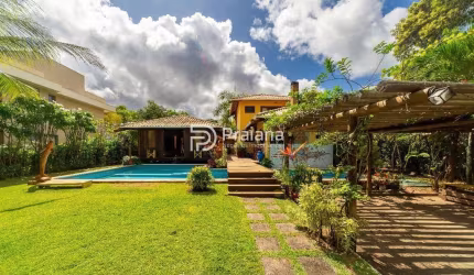 Linda Casa em Condomínio à Venda em Itacimirim, Camaçari-BA: 4 Quartos, 4 Suítes, 2 Salas, 6 Banheiros, 4 Vagas, 102.163 m²!