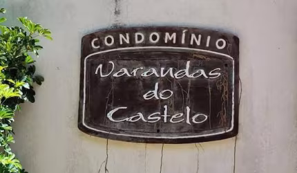 Casa à Venda no Condomínio Varandas do Castelo – Praia do Forte 7 Quartos, 7 Suítes, Piscina Privativa – R$ 1.200.000
