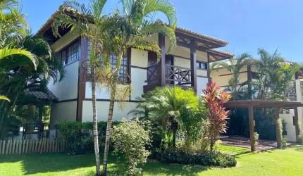 Casa Duplex com 4 Quartos (2 Suítes) para Aluguel no Cond. Mares do Forte - Praia do Forte