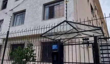 Oportunidade Única! JK Térreo com Pátio na Cidade Baixa!