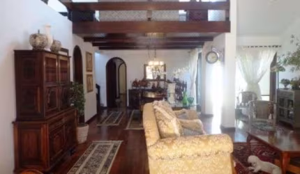 Casa para Venda - 259.6m², 3 dormitórios, sendo 1 suites, 2 vagas - Jardim Isabel