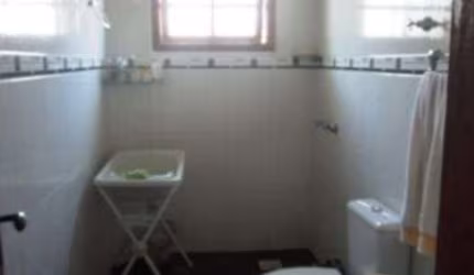 Casa para Venda - 187.5m², 3 dormitórios, sendo 1 suites, 1 vaga - Hípica