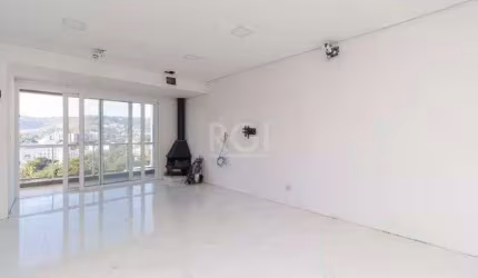 Casa para Venda - 377m², 4 dormitórios, sendo 2 suítes, 3 vagas - Teresópolis
