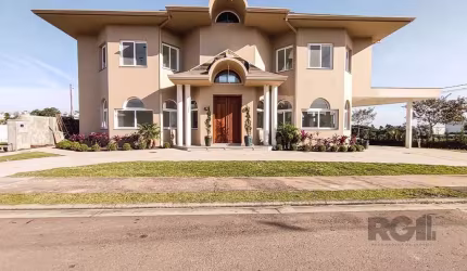 Casa em Condomínio em Alphaville