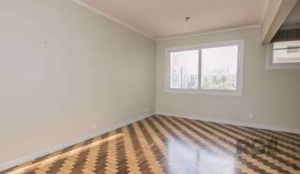 Apartamento 145m² - 3 dormitórios sendo 1 suíte e 2 vagas no Centro Histórico/Porto Alegre