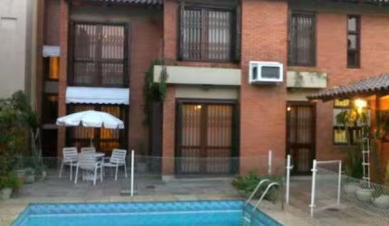 Casa para Venda - 350m², 3 dormitórios, sendo 1 suites, 2 vagas - São João