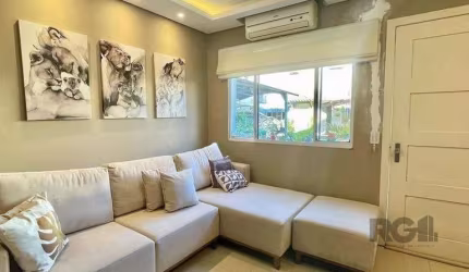 Casa em condomínio fechado - 70m², 2 dormitórios, 1 vaga de garagem no bairro Humaitá