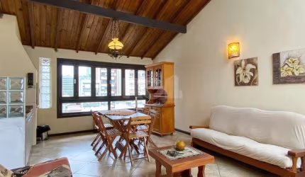 Casa para Venda - 350m², 2 dormitórios, sendo 2 suites, 2 vagas - Centro Histórico