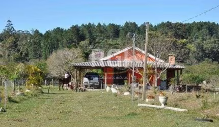 Sítio para Venda - 100m², 2 dormitórios, 1 vaga - Itapuã